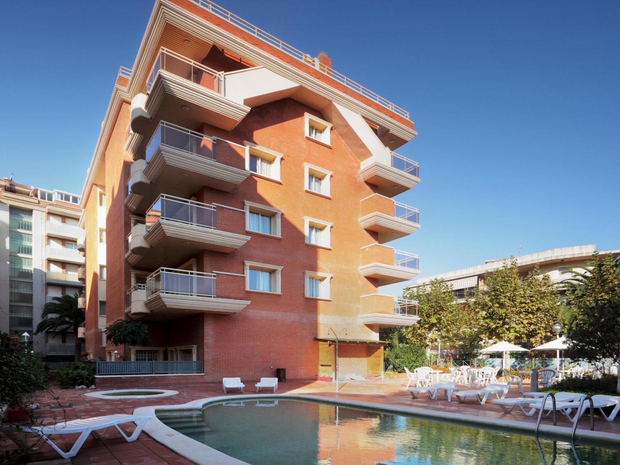 Apartamentos Imperial Salou Kültér fotó