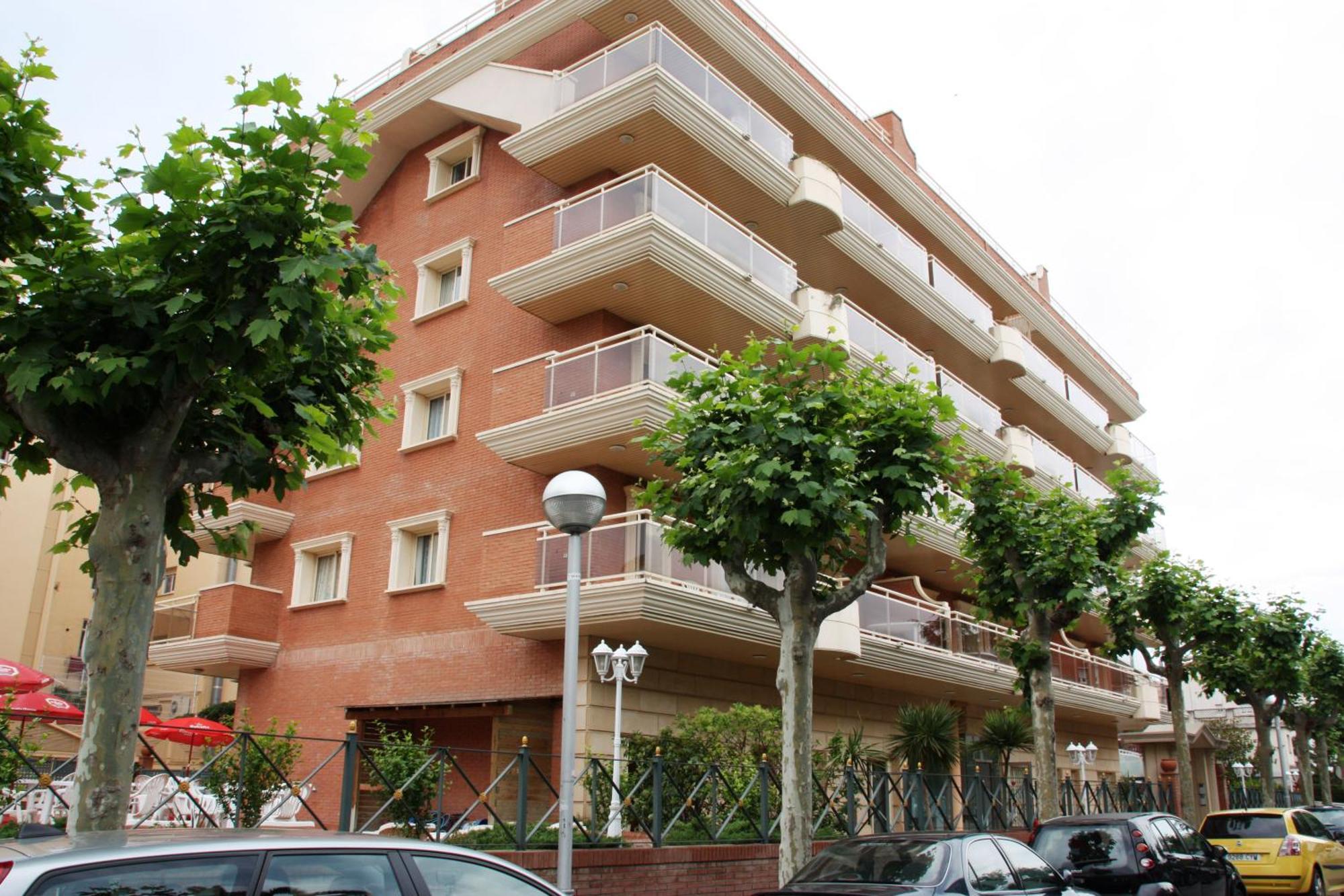 Apartamentos Imperial Salou Kültér fotó