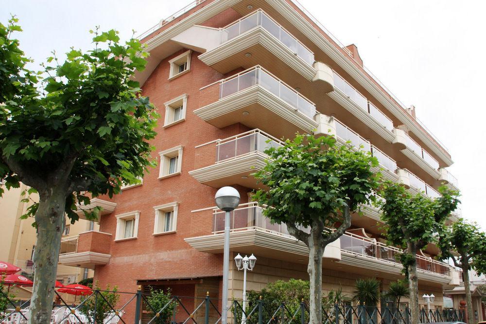 Apartamentos Imperial Salou Kültér fotó