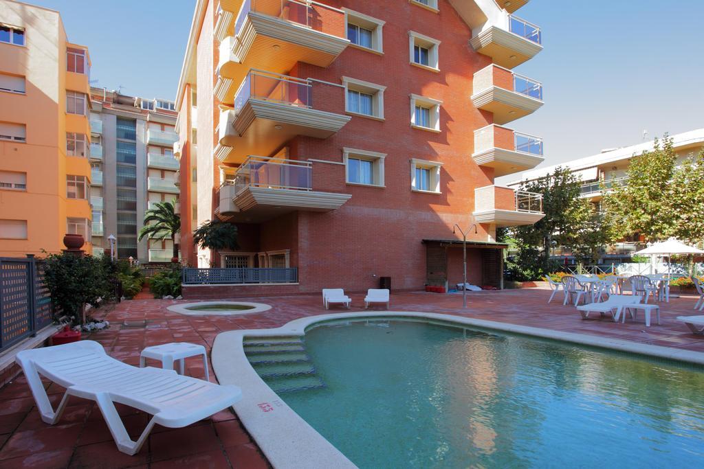 Apartamentos Imperial Salou Kültér fotó